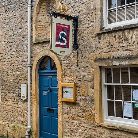 Stuart House Boutique Bedrooms ストウ・オン・ザ・ウォルド エクステリア 写真